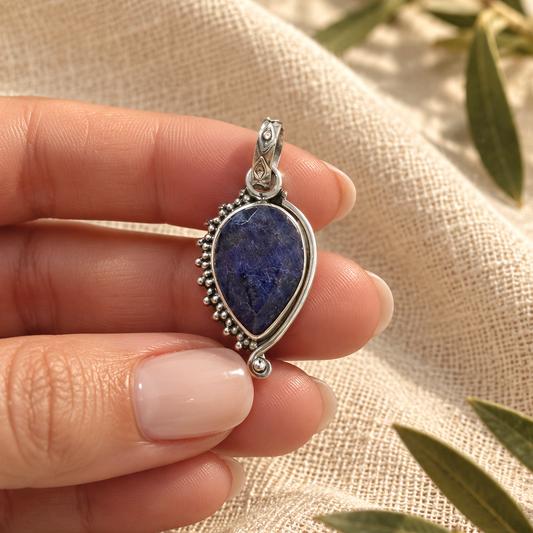 Colgante Mandala de Zafiro Azul en Plata de Ley 925