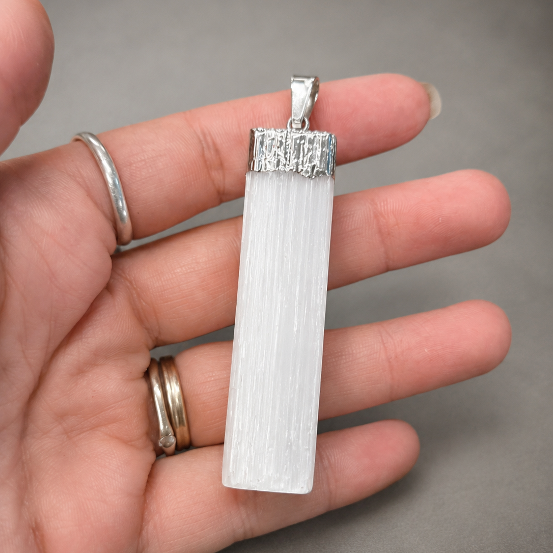 Colgante Barra de Selenita en Plata de Ley 925