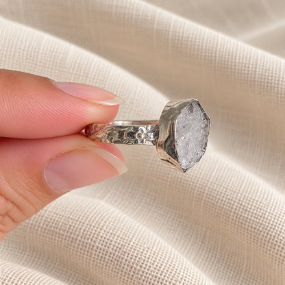 Herkimer · Anillo Flor Grabada · Plata 925