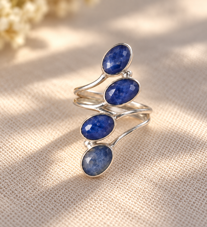 Anillo Raíz de Zafiro Azul en Plata de Ley 925
