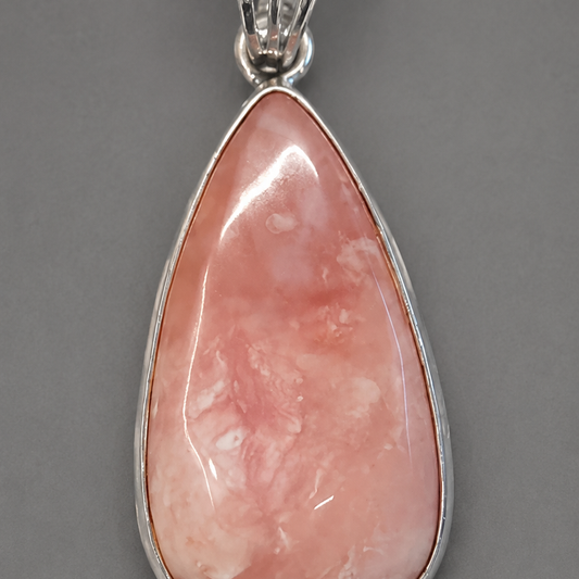 Colgante de Ópalo Rosa Natural en Plata de Ley 925