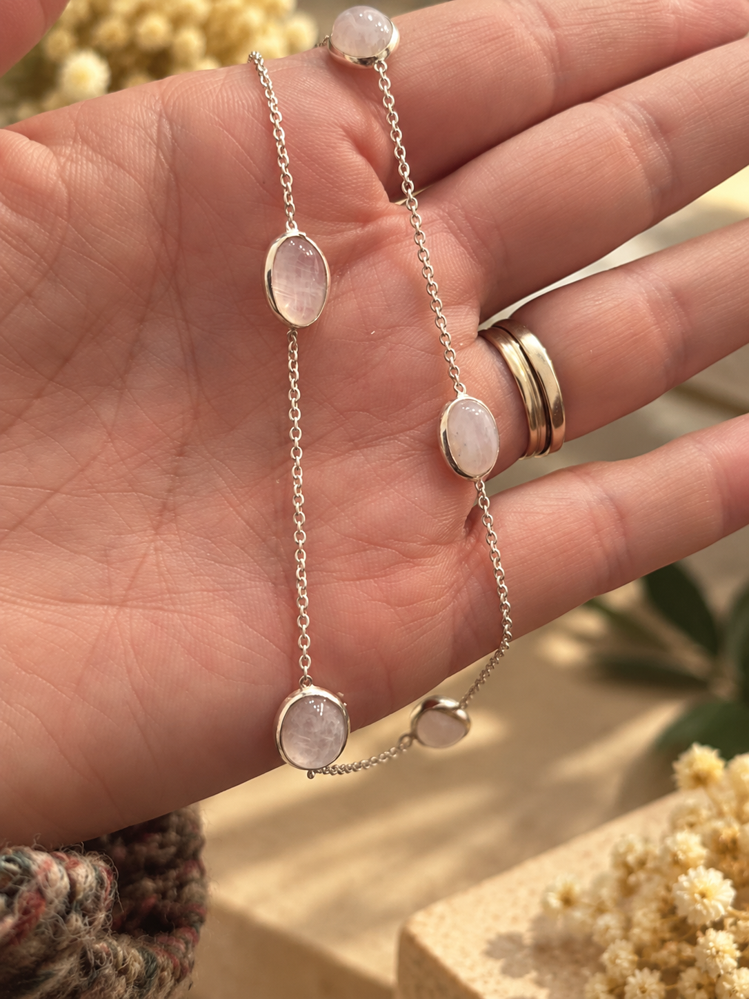 Gargantilla oval de Piedra Luna en Plata 925