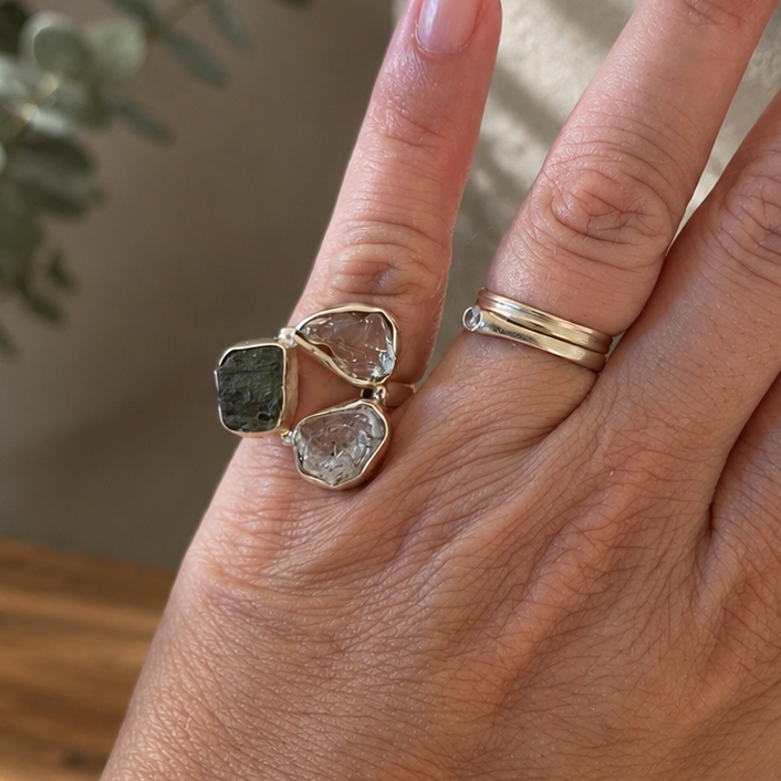 Moldavita, Herkimer y Vidrio Líbico · Anillo La Tríada · Plata 925 · Talla 5