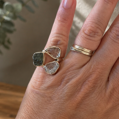 Moldavita, Herkimer y Vidrio Líbico · Anillo La Tríada · Plata 925 · Talla 5