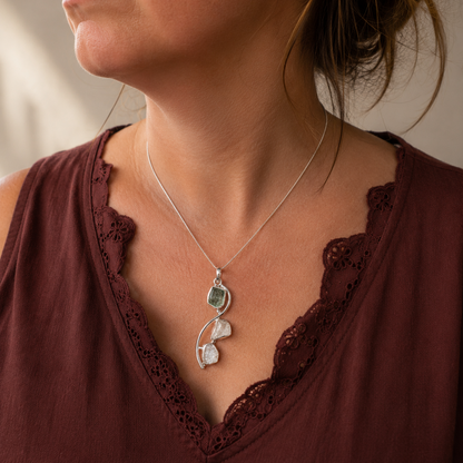 Moldavita, Herkimer y Vidrio Líbico 4gr · Colgante La Tríada · Plata 925