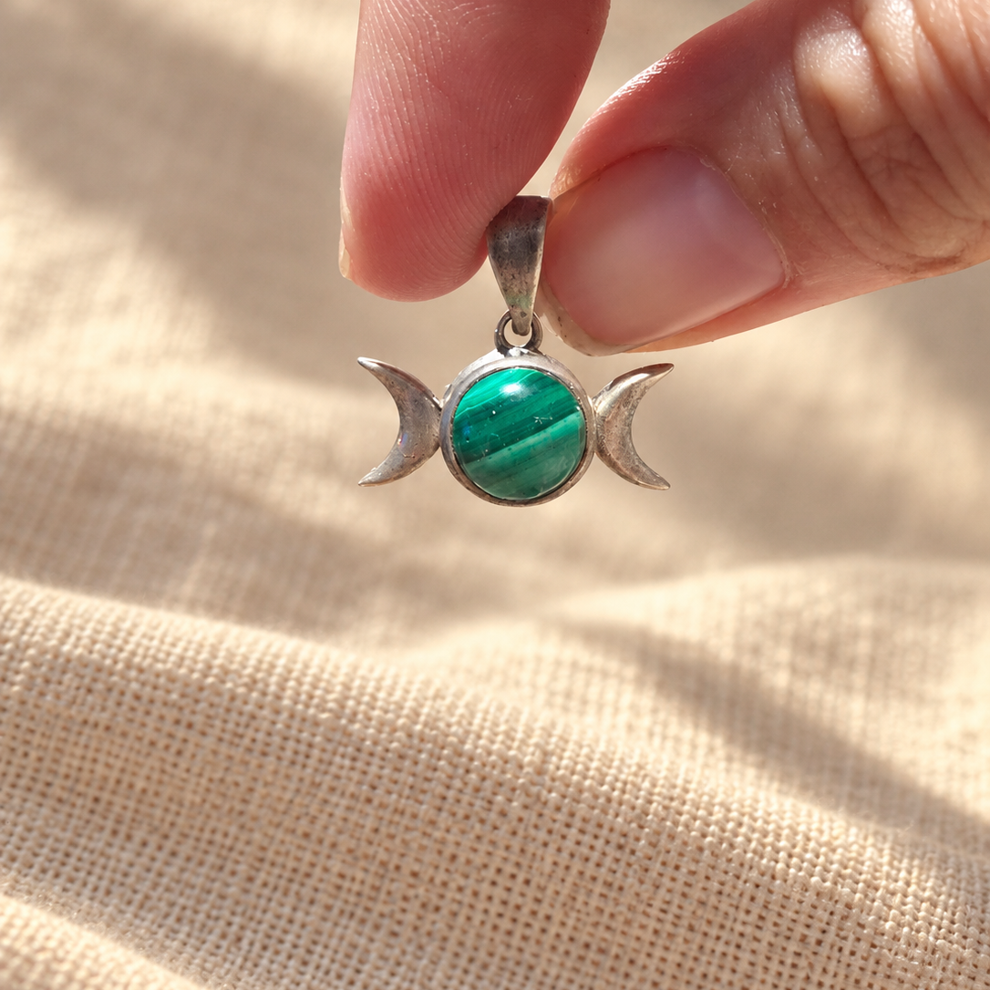 Colgante Triple Luna de Malaquita en Plata de Ley 925