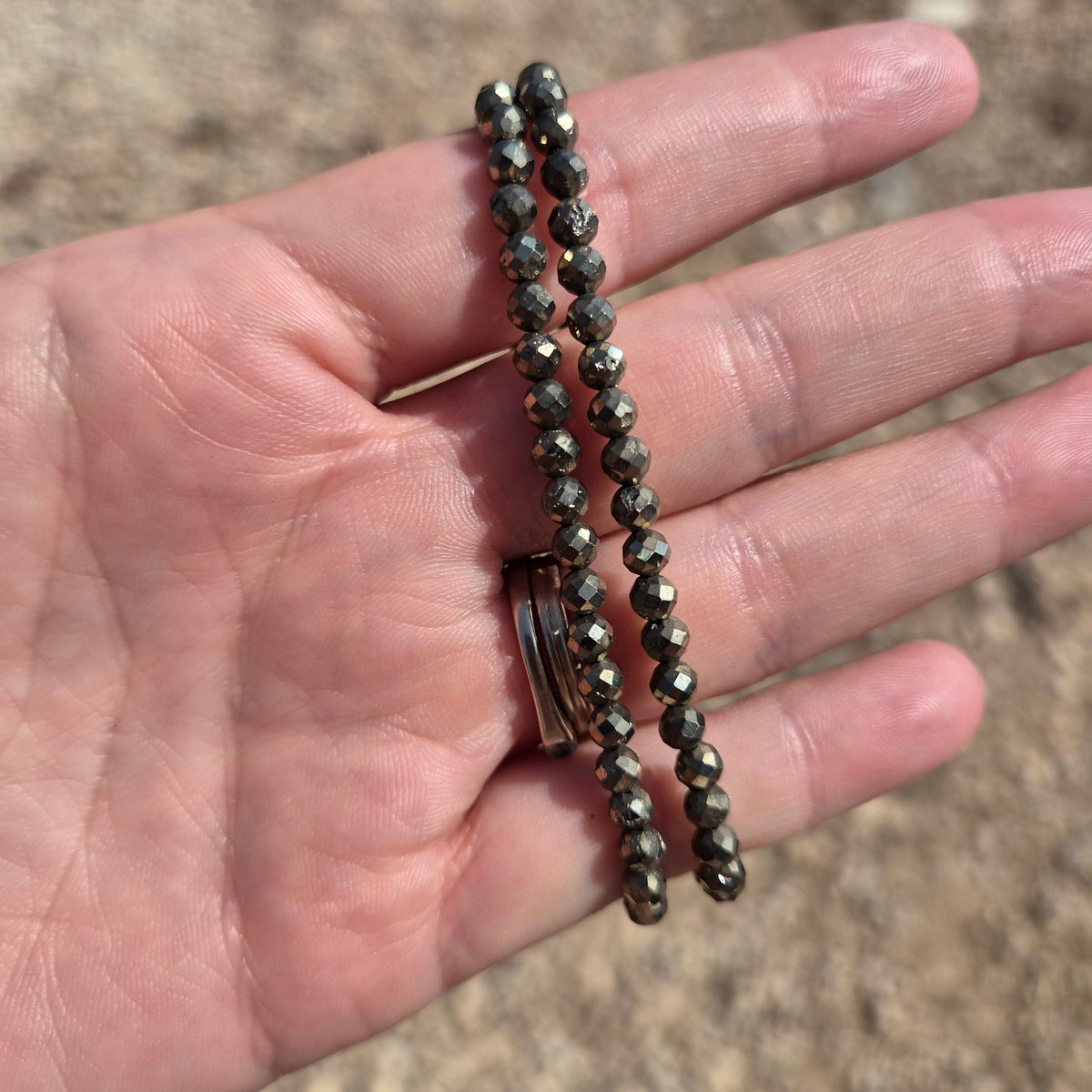 Pulsera de Pirita Natural Facetada de 4 mm – El Águila y el Cóndor