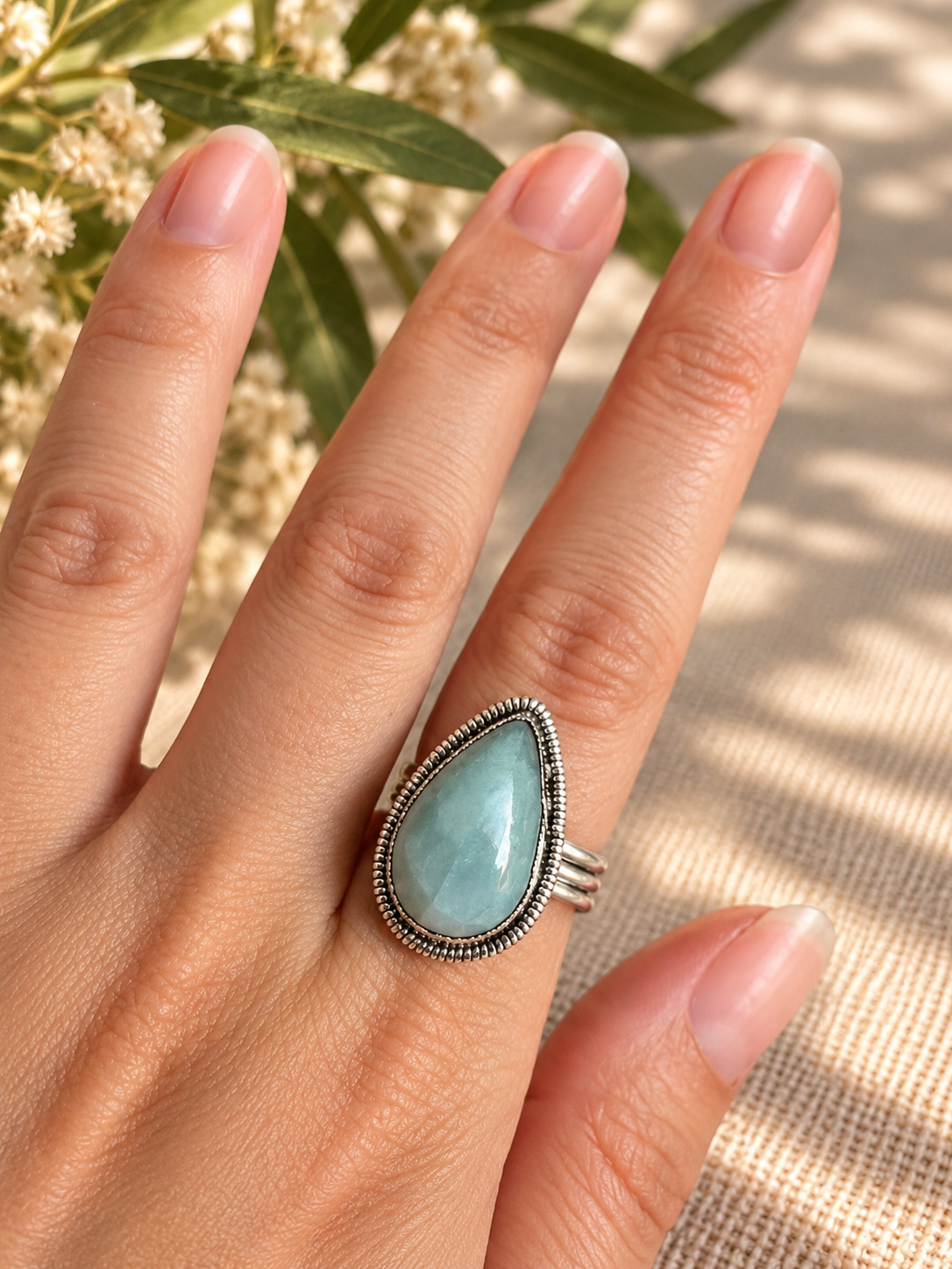 Anillo Lágrima de Aguamarina en Plata de Ley 925