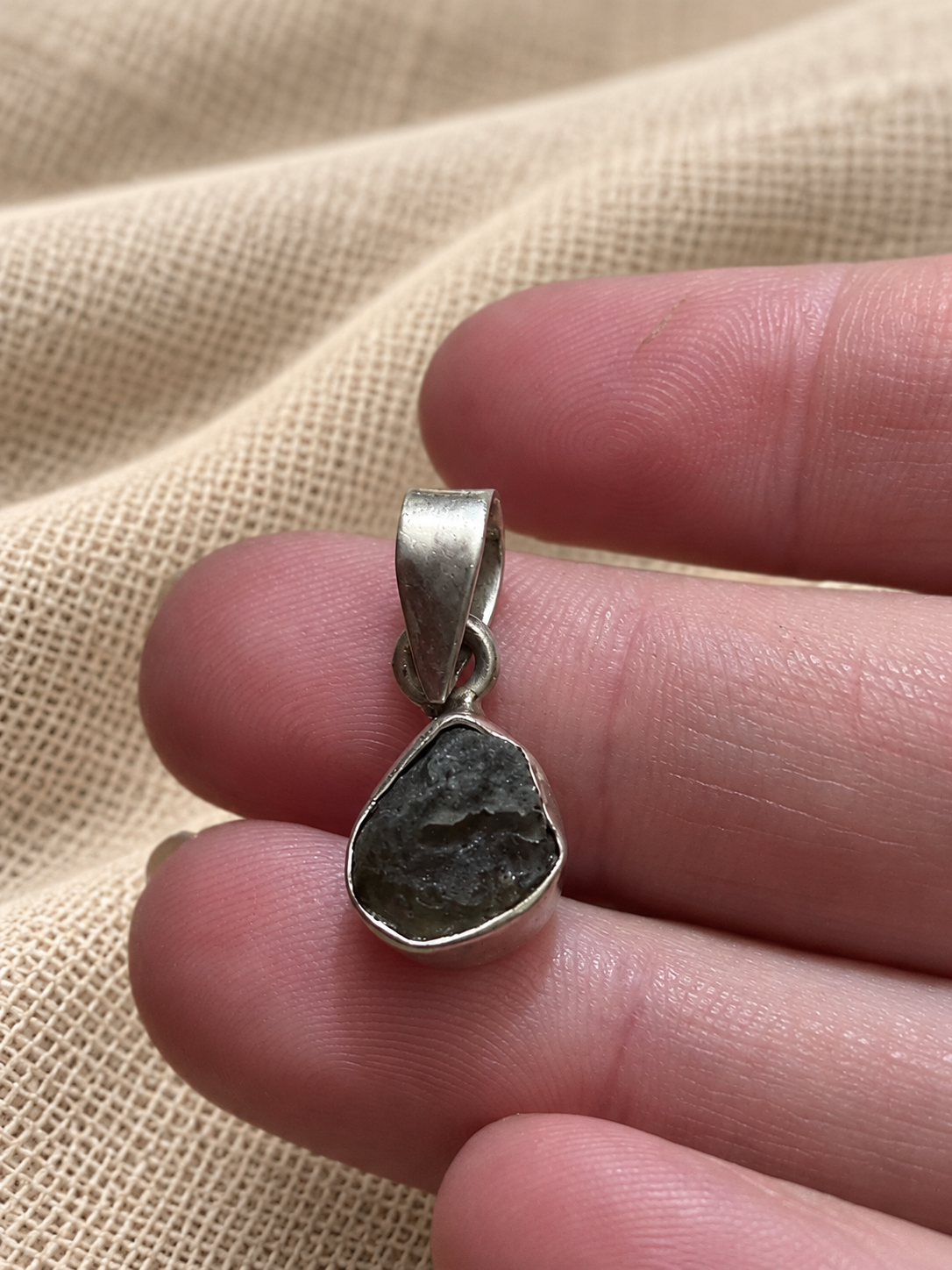 Moldavita · Colgante El hogar · Plata 925