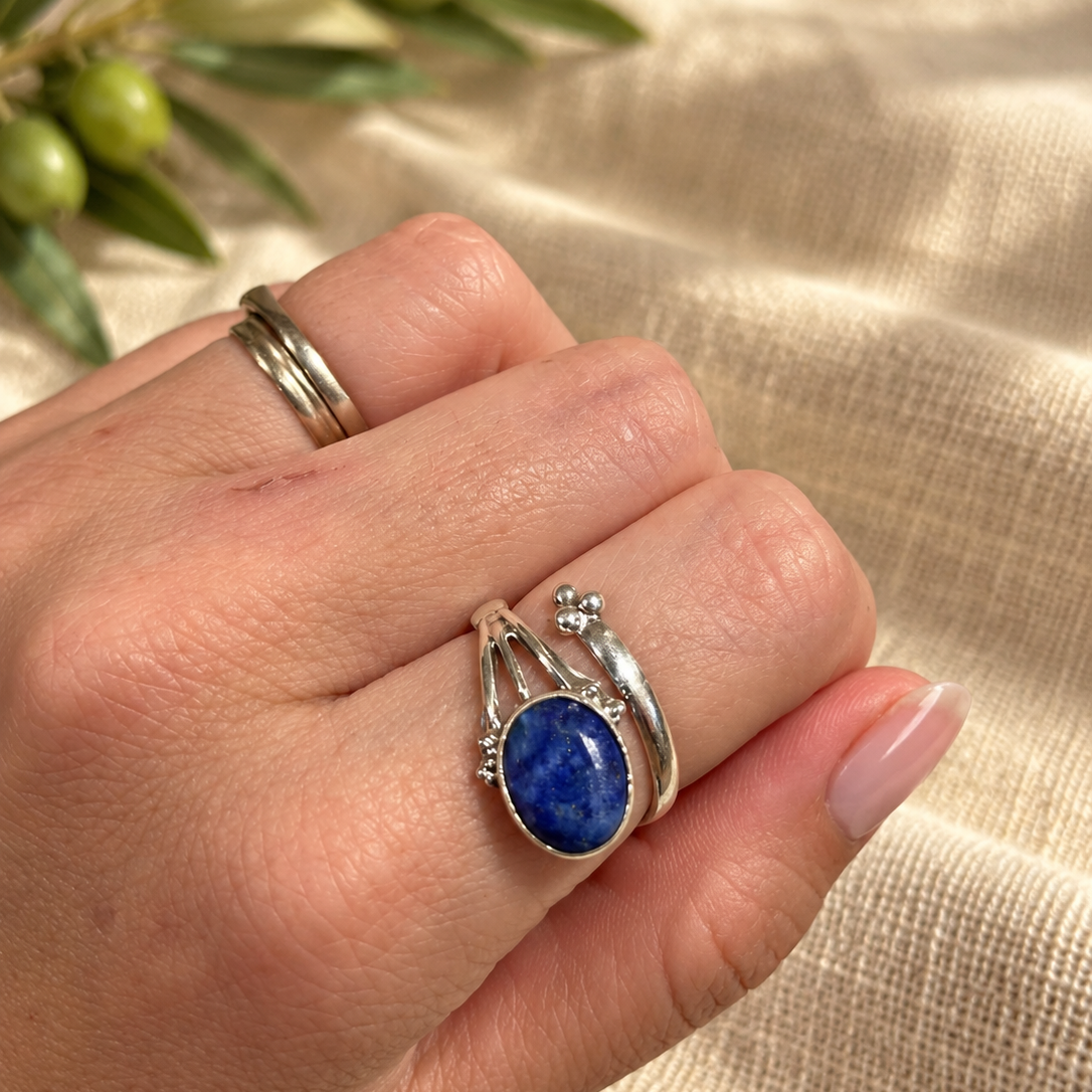 Anillo Vintage de Zafiro Azul en Plata de Ley 925 · Ajustable