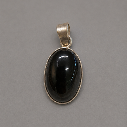 Colgante Ovalado de Turmalina Natural en Plata de Ley 925
