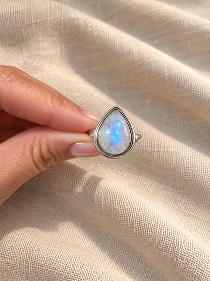 Anillo piedra luna. Tu Luz plata 925