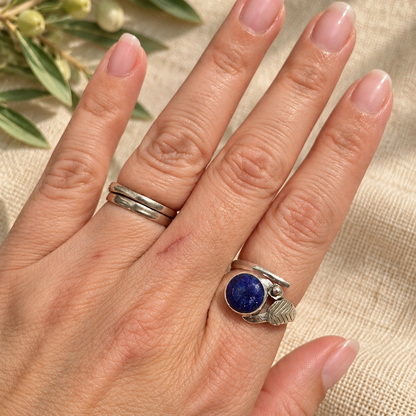 Anillo Hoja de Zafiro Azul en Plata de Ley 925 · Ajustable